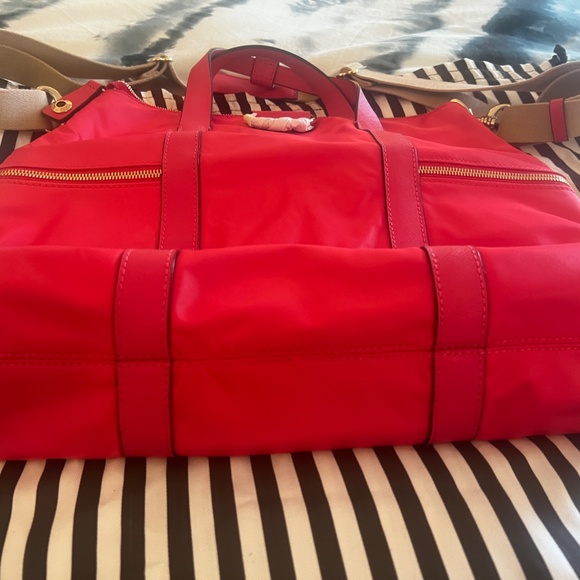 BRAND NEW Henri Bendel Jetsetter convertible bag - Picture 5 of 8